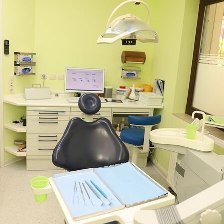 Zahnarztpraxis Georgiev Iphofen - Behandlungsraum